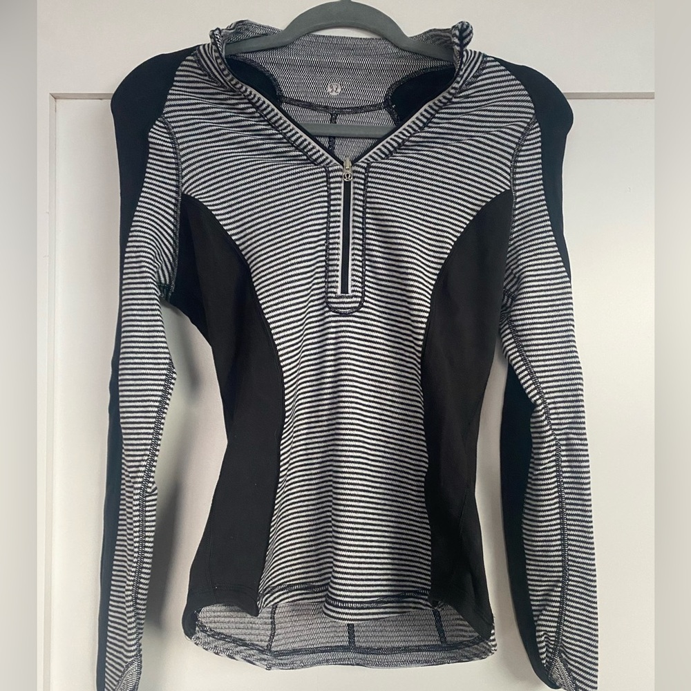 LULULEMON Run U-Turn Pullover